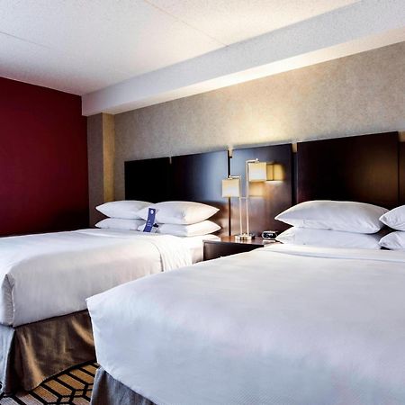 Delta Hotels By Marriott Фарго Экстерьер фото