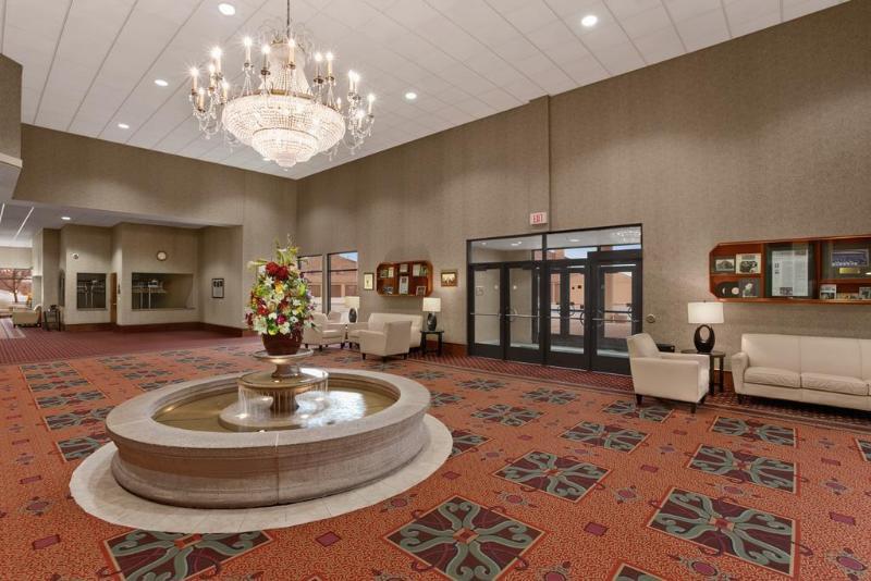 Delta Hotels By Marriott Фарго Экстерьер фото