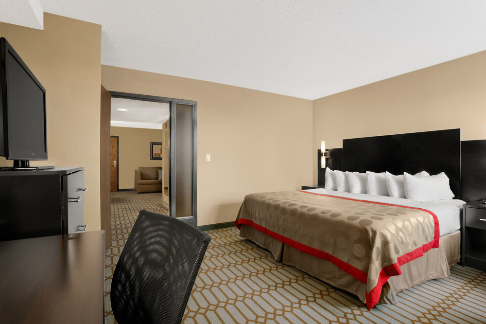 Delta Hotels By Marriott Фарго Экстерьер фото